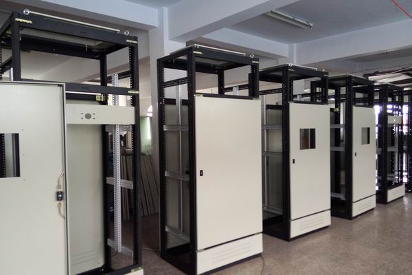 芒市控制柜-3683厂家控制柜检修需要注意的